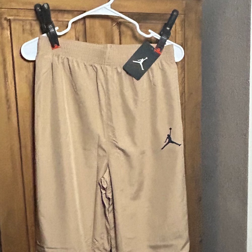NEW! Jordan Jumpman Boys XL Tan Basketball Pants - NWT - Orig$50